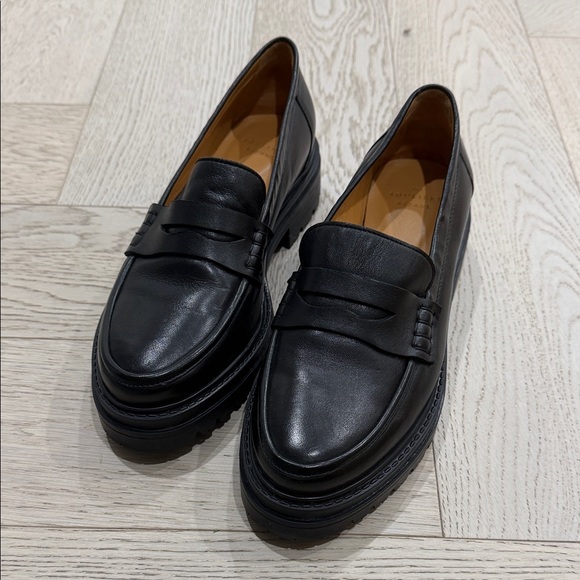 Sezane Shoes - Sezane Black Leather Andrea Loafers